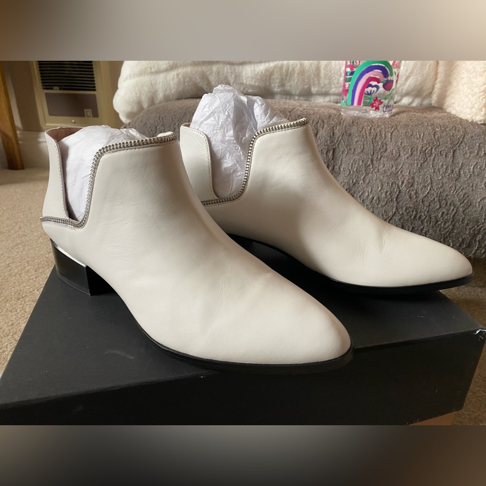 Halogen boots - Picture 2 of 4
